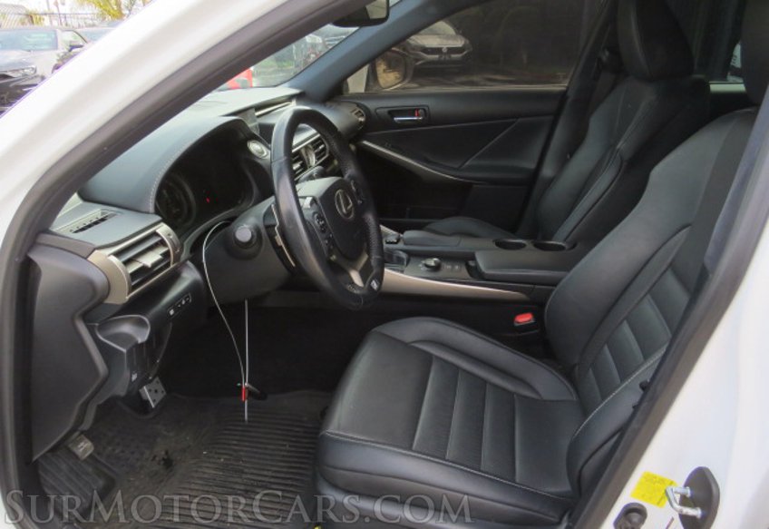 2015 Lexus IS 350 - Image 19