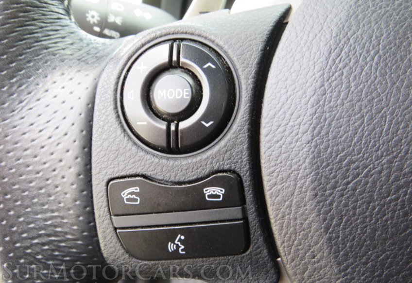 2015 Lexus IS 350 - Image 32