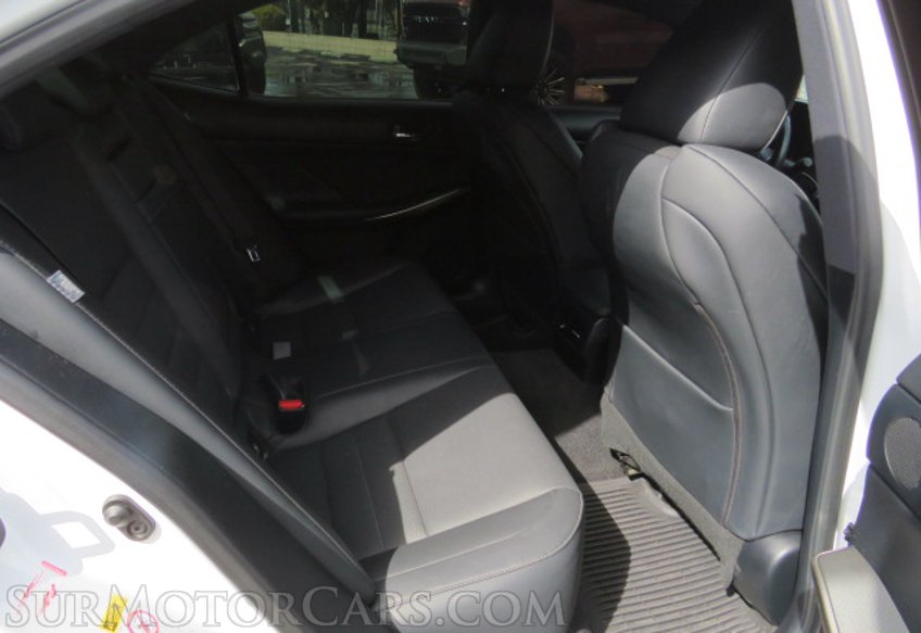 2015 Lexus IS 350 - Image 23