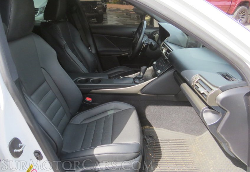 2015 Lexus IS 350 - Image 26