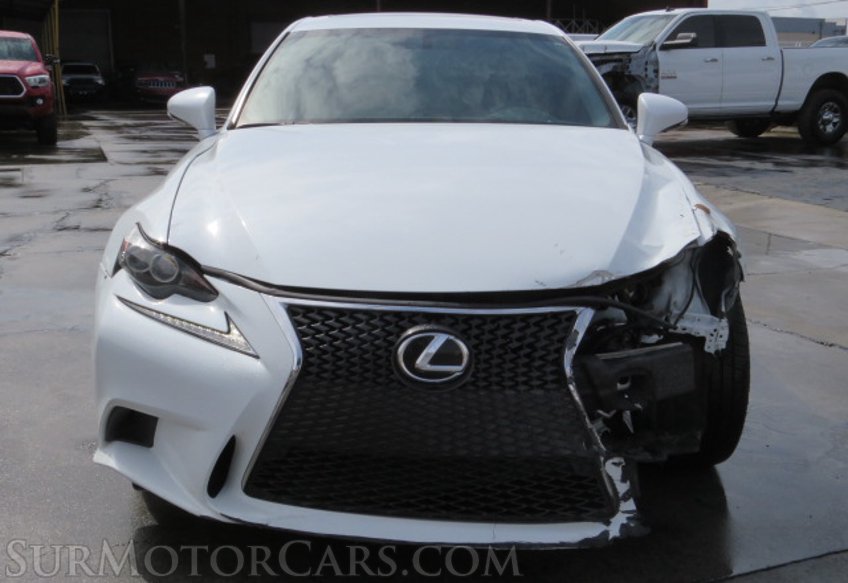 2015 Lexus IS 350 - Image 11
