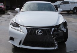 2015 Lexus IS 350 - Image 11