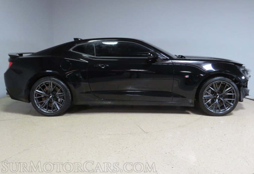 2016 Chevrolet Camaro - Image 5