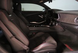 2016 Chevrolet Camaro - Image 19