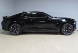 2016 Chevrolet Camaro - Image 5