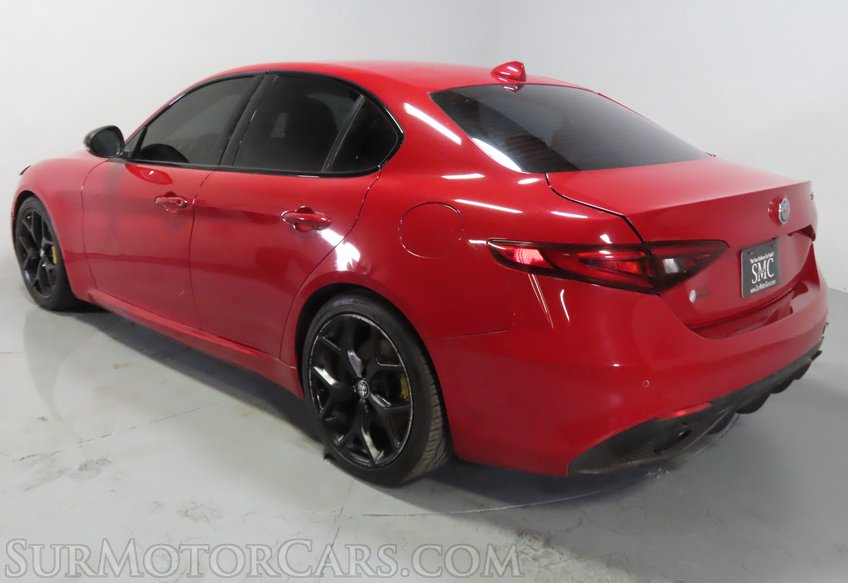2020 Alfa Romeo Giulia SPORT - Image 7