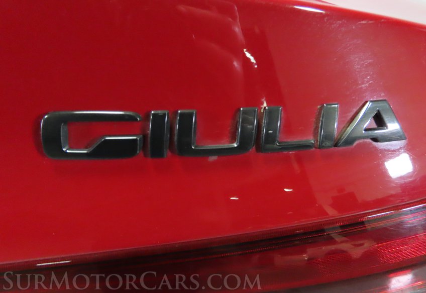 2020 Alfa Romeo Giulia SPORT - Image 16