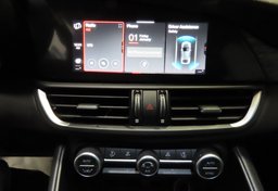 2020 Alfa Romeo Giulia SPORT - Image 37