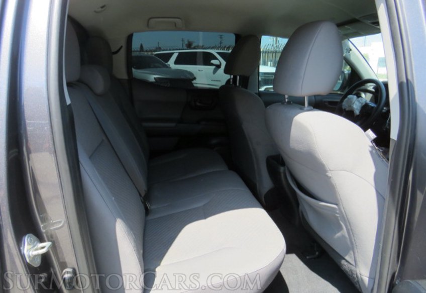 2020 Toyota Tacoma - Image 23