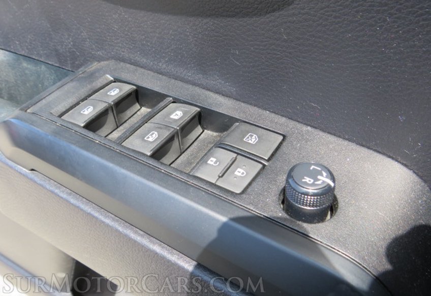 2020 Toyota Tacoma - Image 40