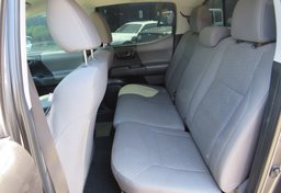 2020 Toyota Tacoma - Image 28