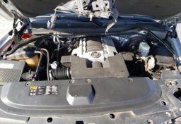 2015 Cadillac Escalade - Image 8