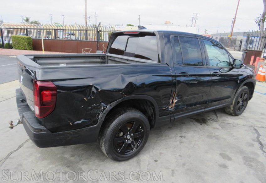 2017 Honda Ridgeline - Image 5