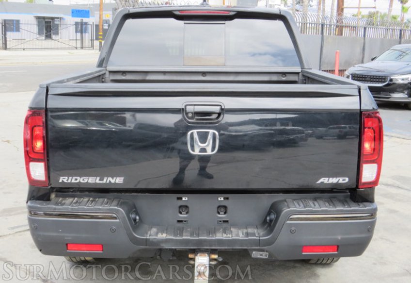 2017 Honda Ridgeline - Image 13