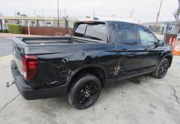 2017 Honda Ridgeline - Image 5