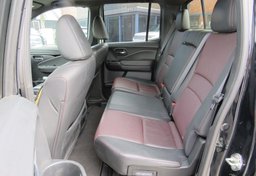 2017 Honda Ridgeline - Image 28