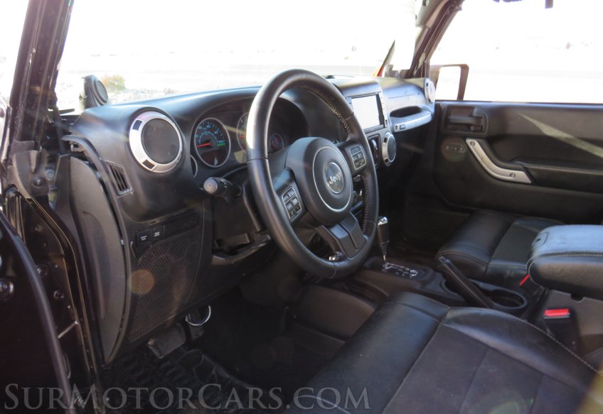 2012 Jeep Wrangler Unlimited - Image 23