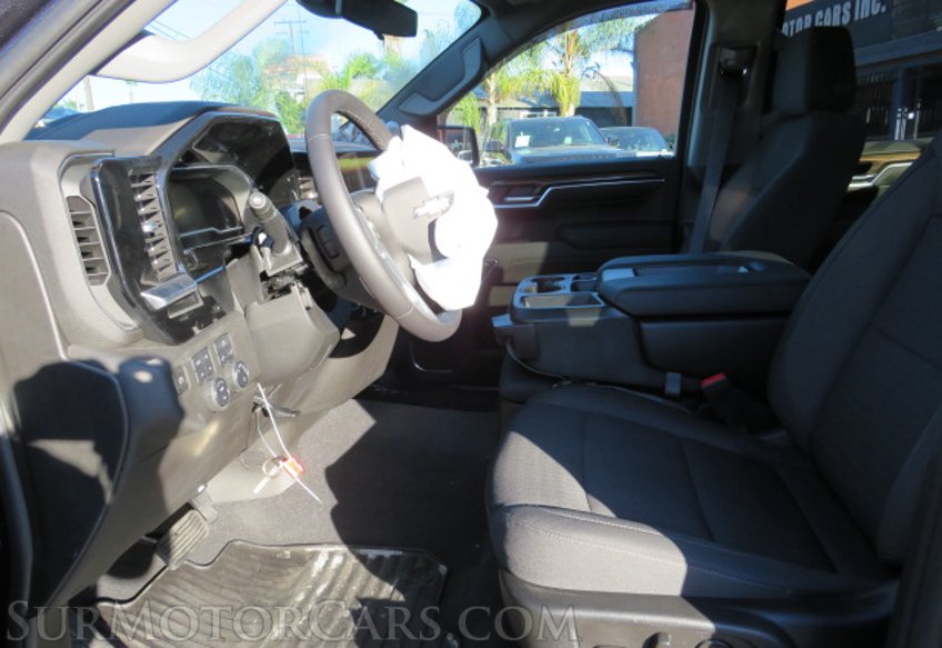 2022 Chevrolet Silverado 1500 - Image 31