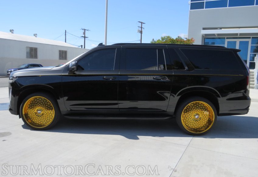 2021 Cadillac Escalade ESV - Image 5