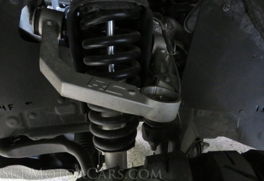 2020 Toyota Tacoma - Image 20