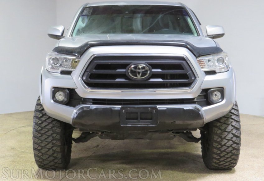 2020 Toyota Tacoma - Image 13