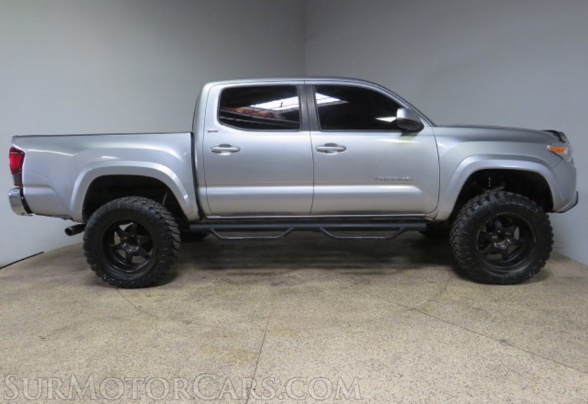 2020 Toyota Tacoma - Image 6