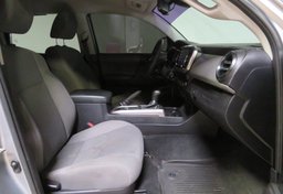 2020 Toyota Tacoma - Image 27