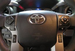 2020 Toyota Tacoma - Image 34