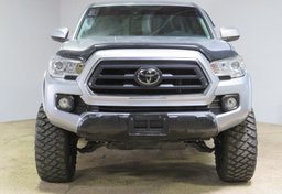 2020 Toyota Tacoma - Image 13