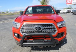 2016 Toyota Tacoma - Image 12