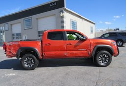 2016 Toyota Tacoma - Image 11