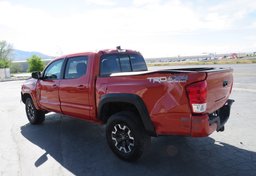 2016 Toyota Tacoma - Image 5