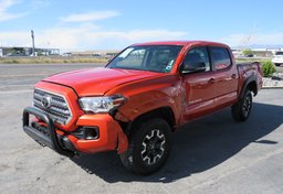 2016 Toyota Tacoma - Image 2