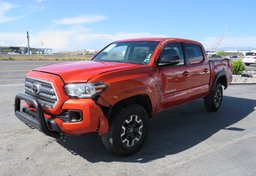 2016 Toyota Tacoma - Image 4