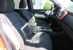 2016 Toyota Tacoma - Image 19