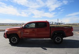 2016 Toyota Tacoma - Image 10