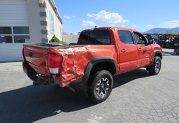 2016 Toyota Tacoma - Image 8