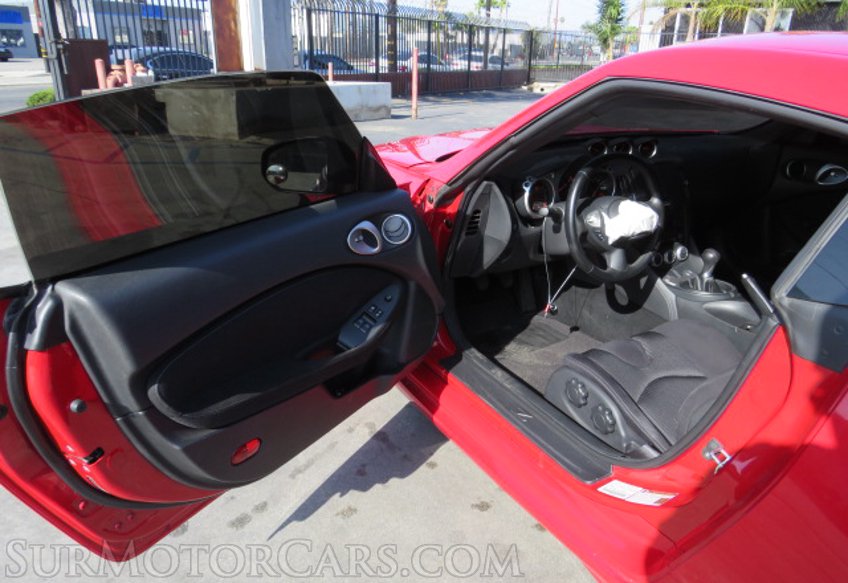 2017 Nissan 370Z - Image 19