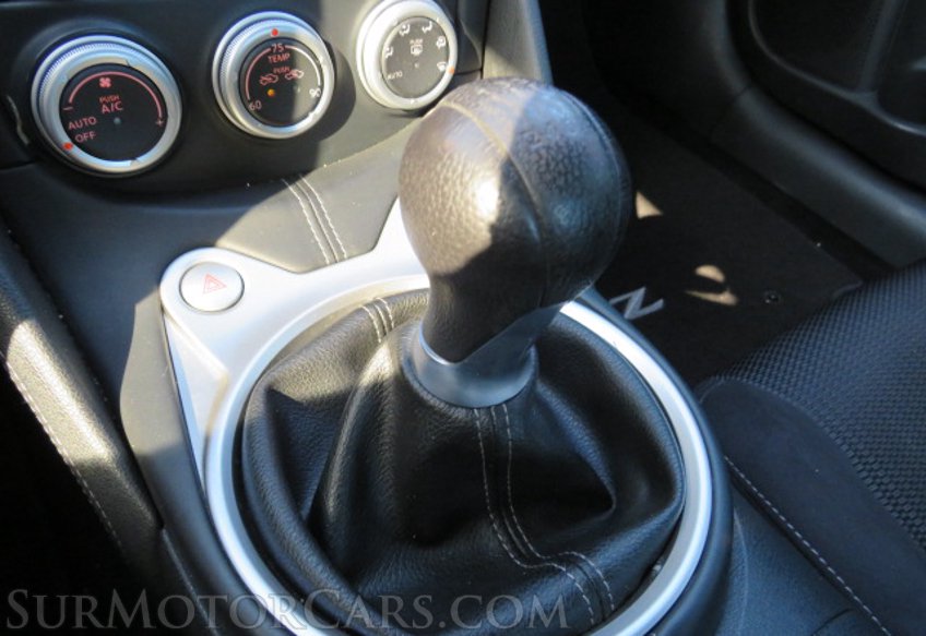 2017 Nissan 370Z - Image 28