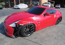 2017 Nissan 370Z - Image 2