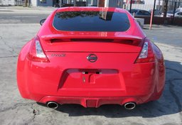 2017 Nissan 370Z - Image 11