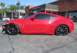 2017 Nissan 370Z - Image 5