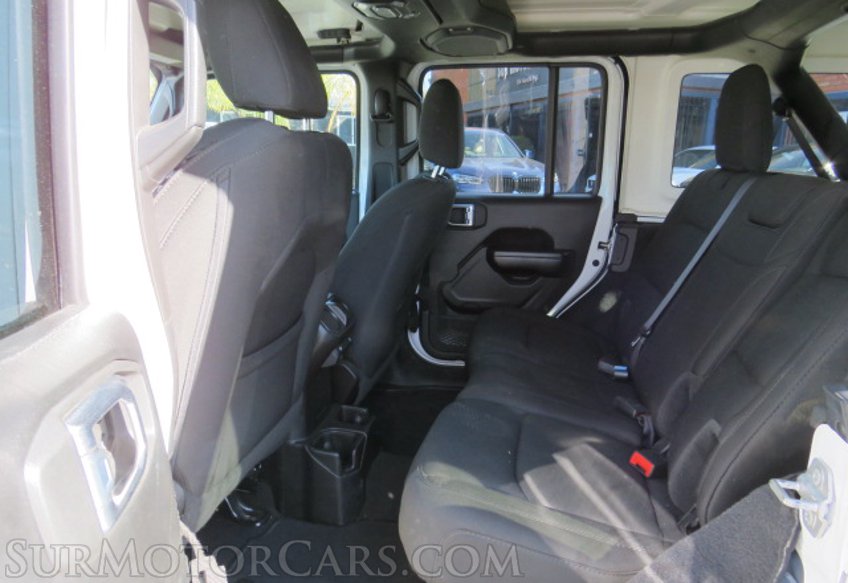 2021 Jeep Wrangler - Image 28