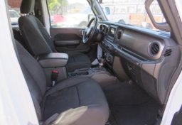 2021 Jeep Wrangler - Image 25