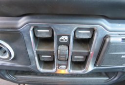 2021 Jeep Wrangler - Image 39