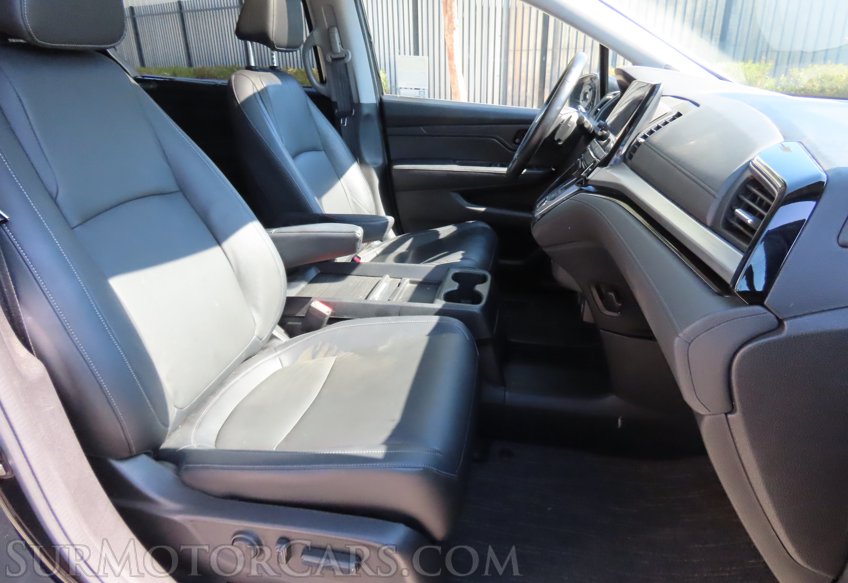 2023 Honda Odyssey - Image 28