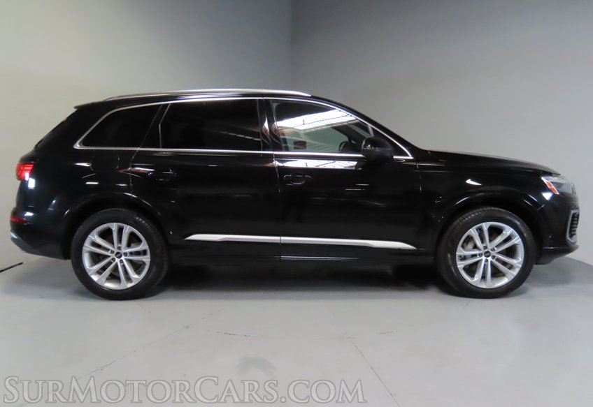 2025 Audi Q7 - Image 6