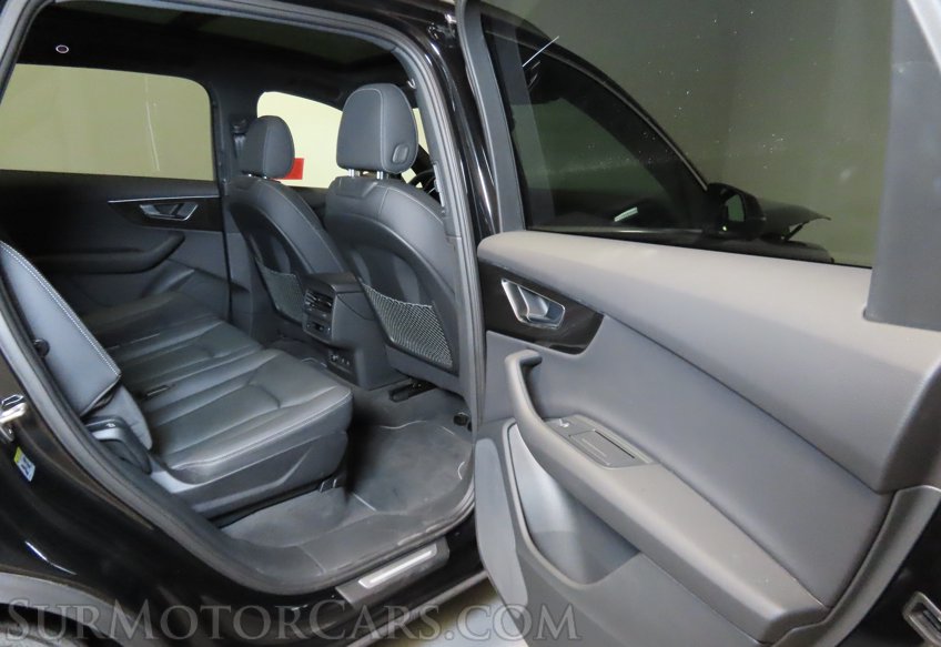 2025 Audi Q7 - Image 24