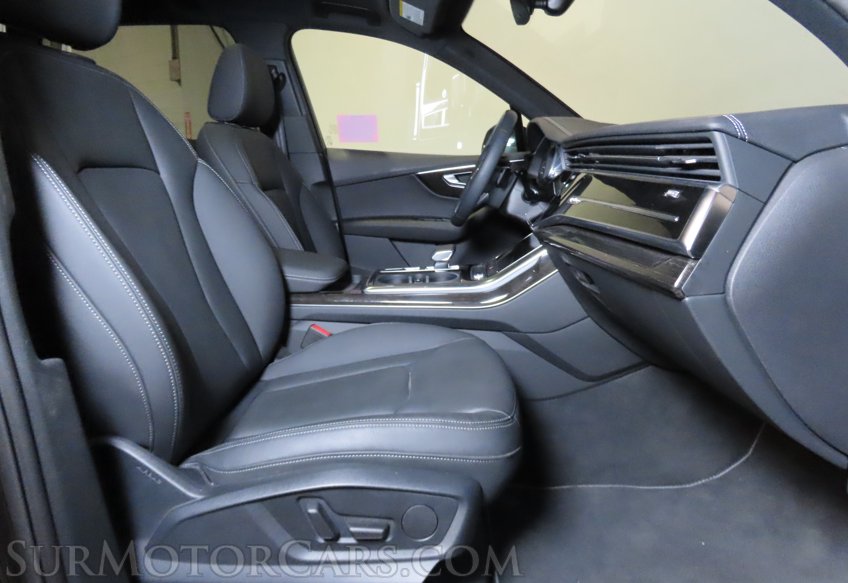 2025 Audi Q7 - Image 30