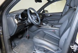 2025 Audi Q7 - Image 25